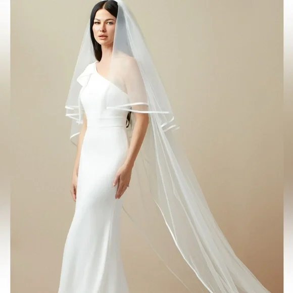 Cathedral Wedding veil - Picture 6 of 8